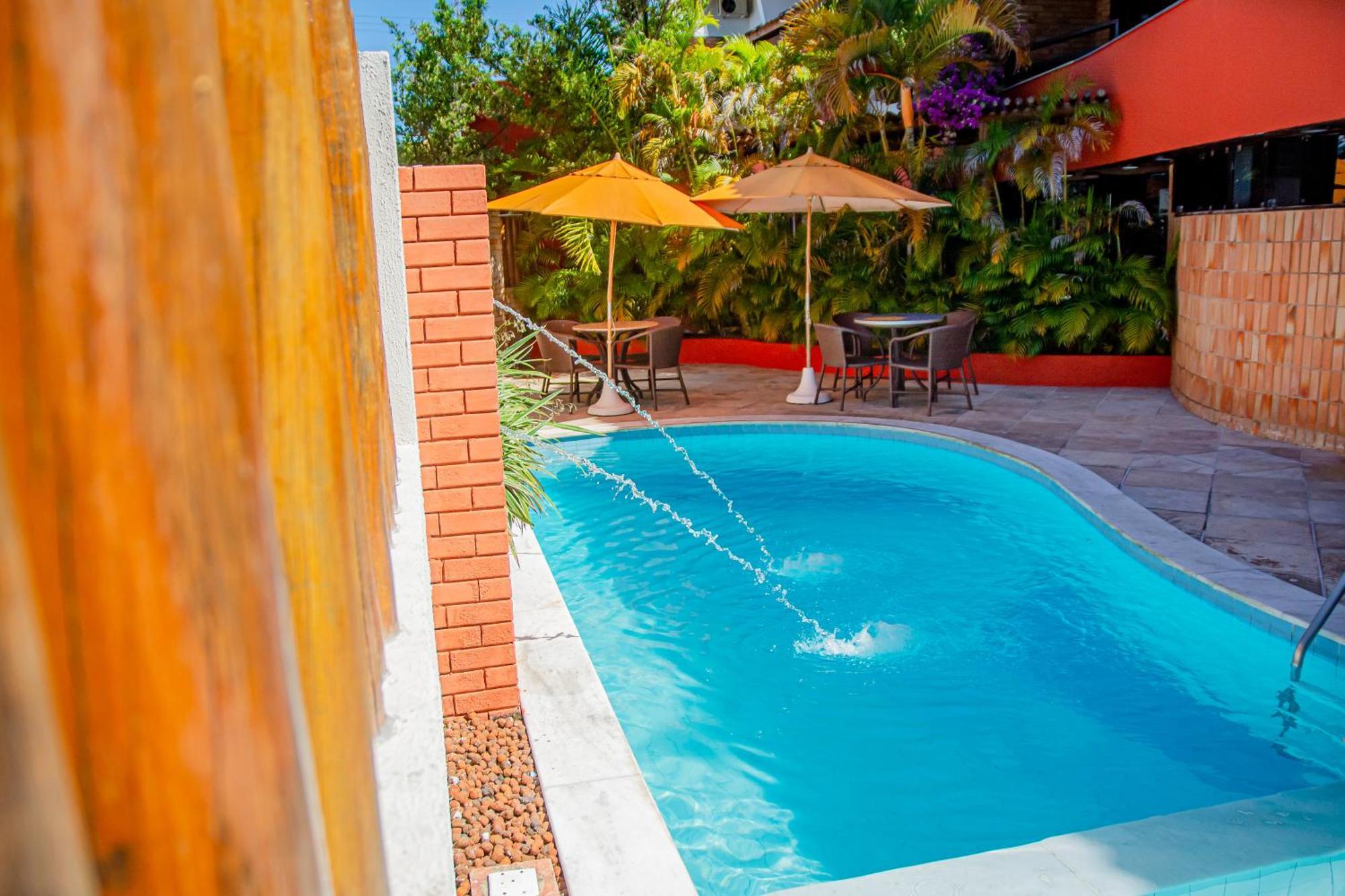 Garbos Soleil Hotel นาตาล ภายนอก รูปภาพ